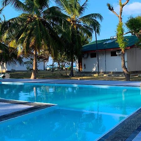 Pearl Oceanic Resort - Trincomalee Kültér fotó