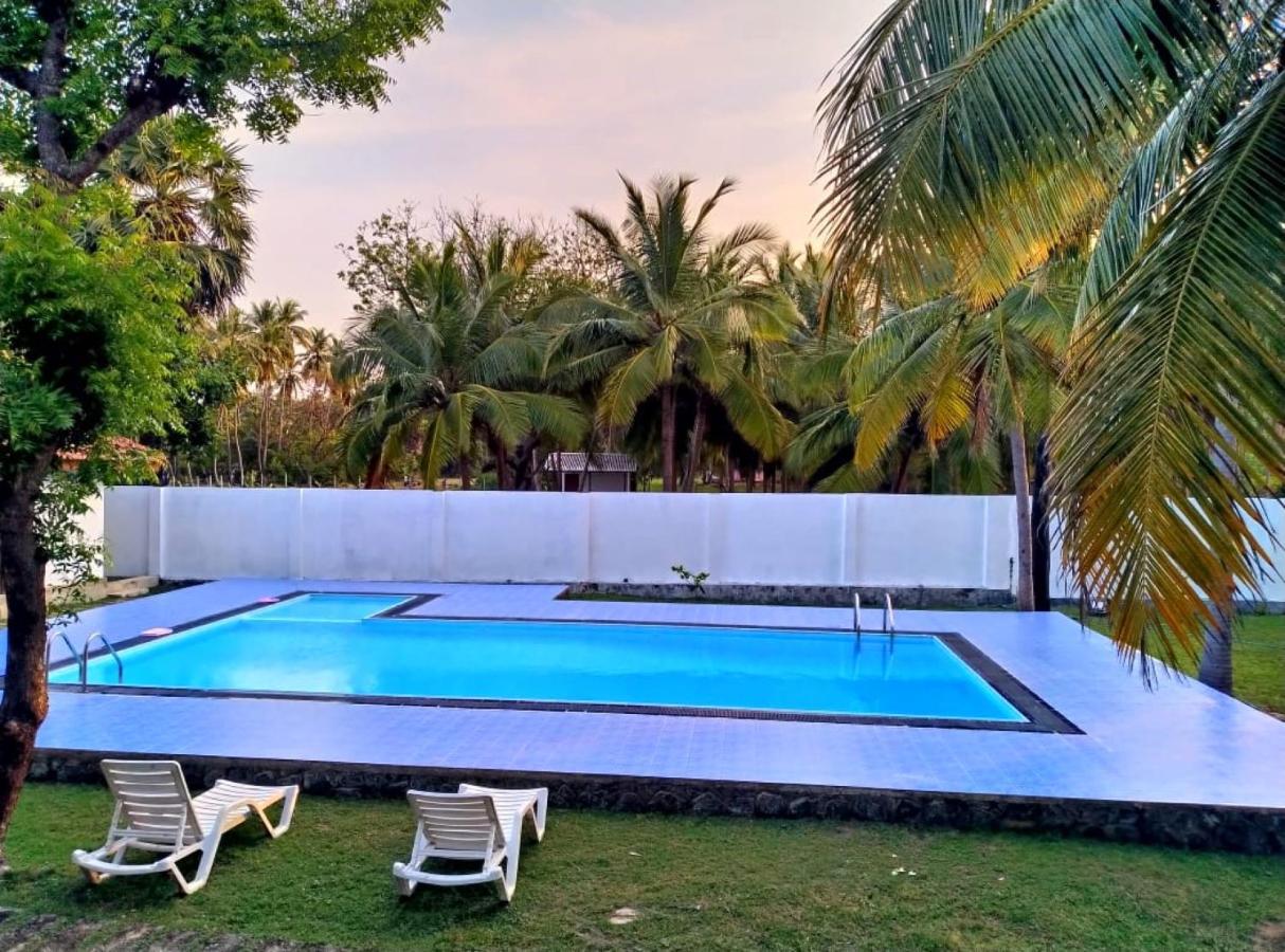 Pearl Oceanic Resort - Trincomalee Kültér fotó