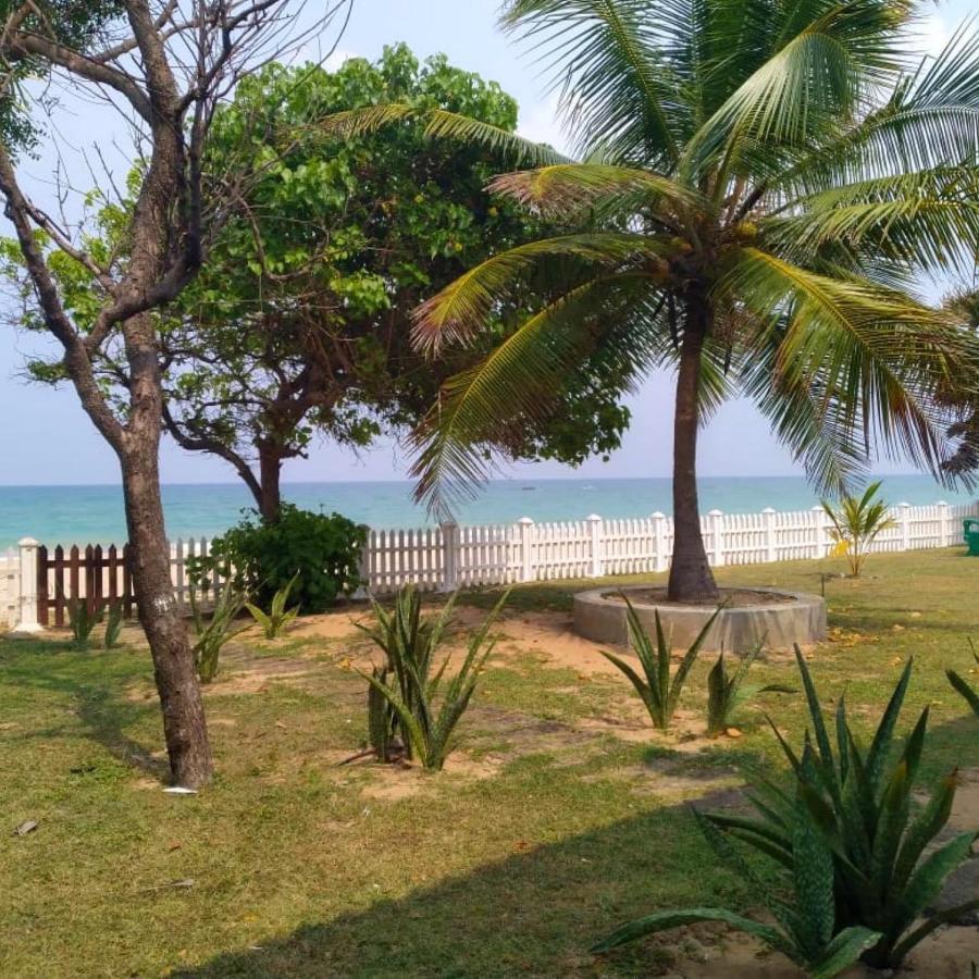 Pearl Oceanic Resort - Trincomalee Kültér fotó