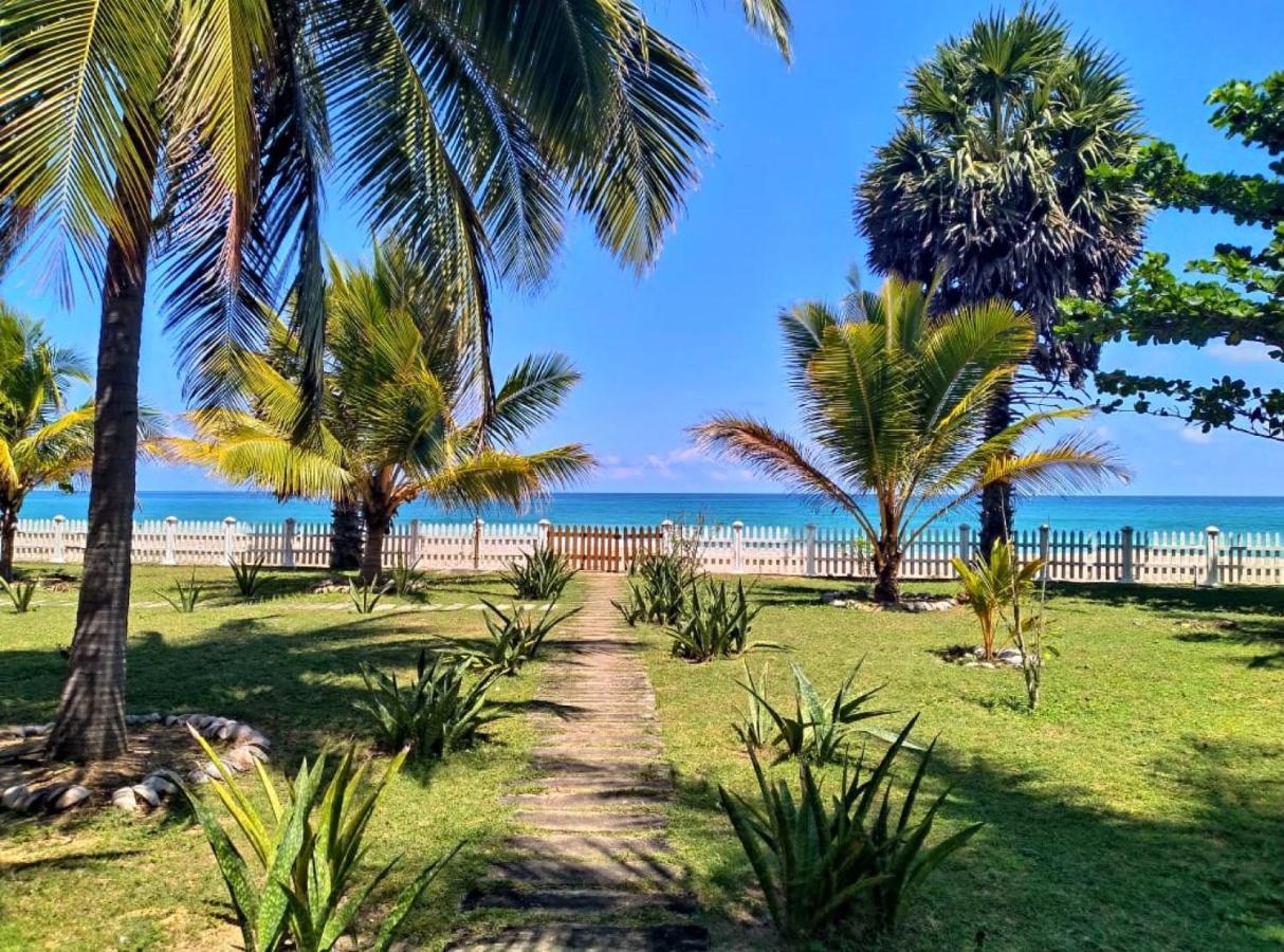 Pearl Oceanic Resort - Trincomalee Kültér fotó