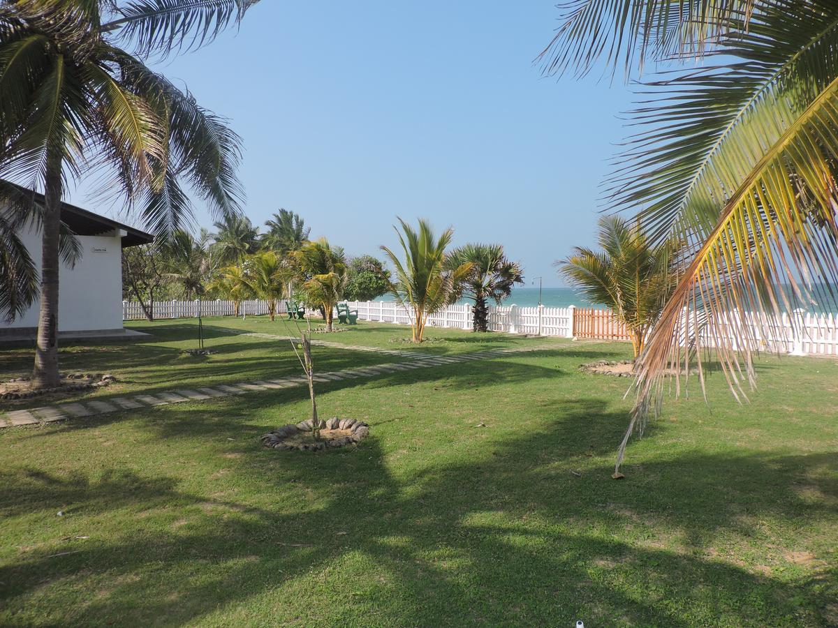 Pearl Oceanic Resort - Trincomalee Kültér fotó